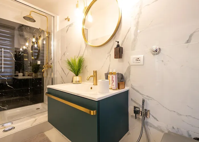 Luxury In Heart Of Walk To Colosseum Apartamento