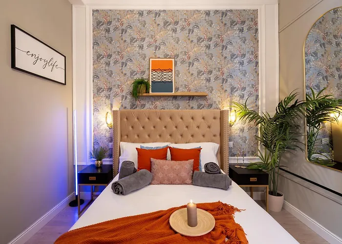 Luxury In Heart Of Walk To Colosseum *